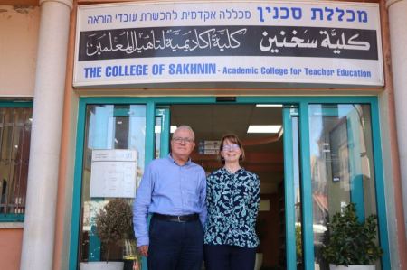 كلية سخنين تستضيف الباحثة البروفيسورة برين أوستن من جامعة هارفارد الأمريكية 